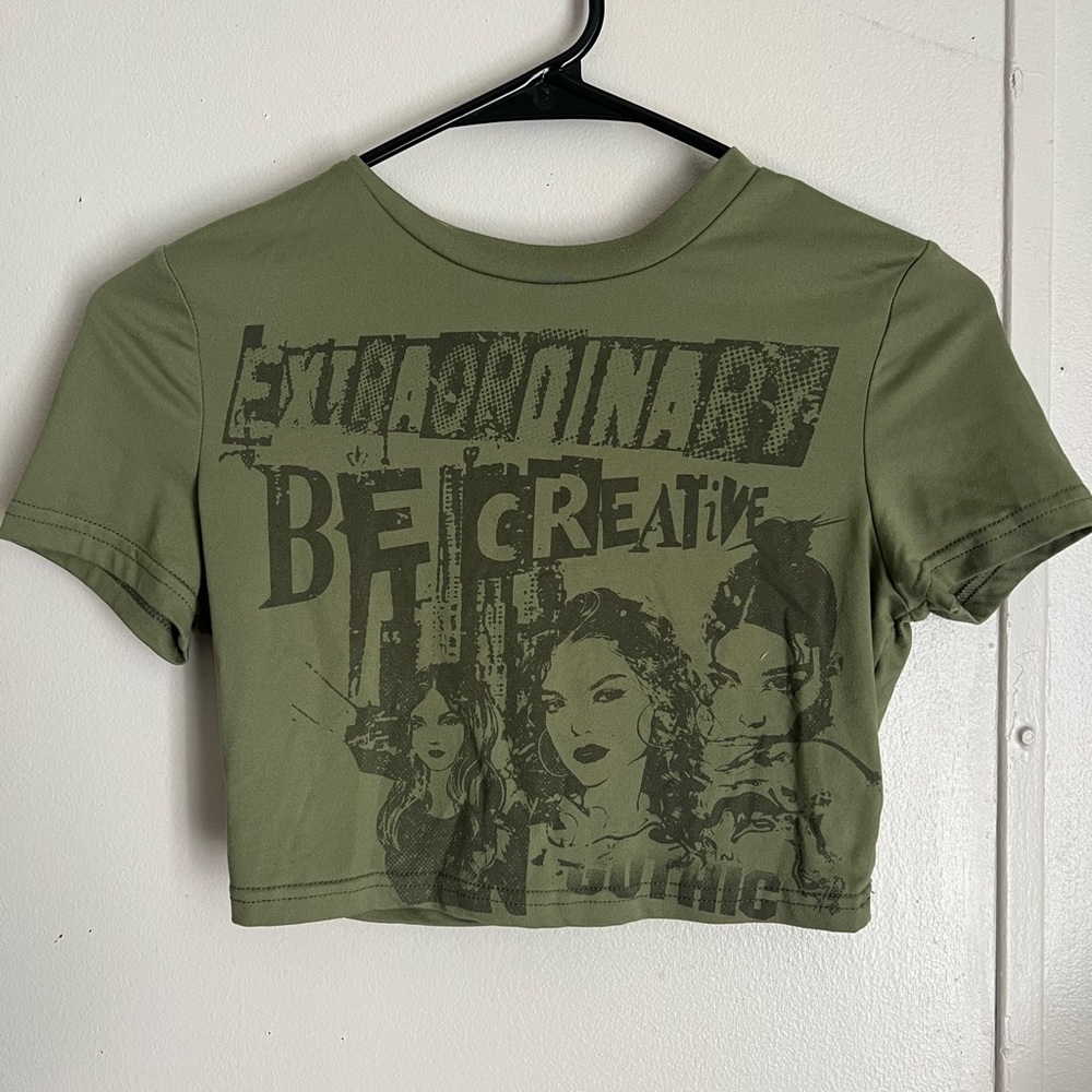 Navy green, graphic t shirt crop top